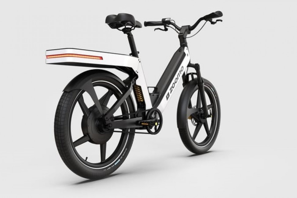 Zoomo unveils 45km h moped killer e bike for delivery riders